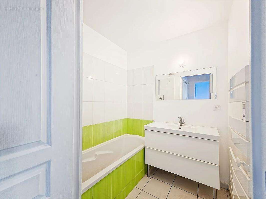 Appartement à LYON-8E