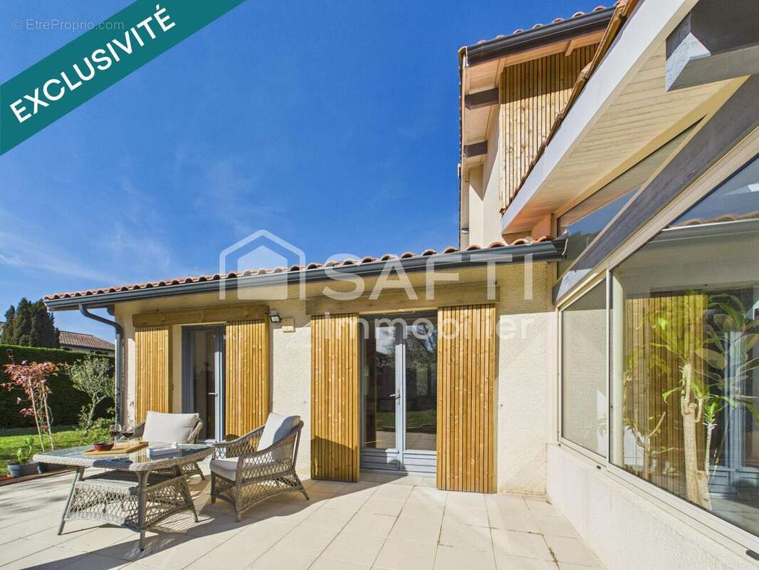 Maison 190 m² à Saint-Aubin-De-Medoc  - photo 2