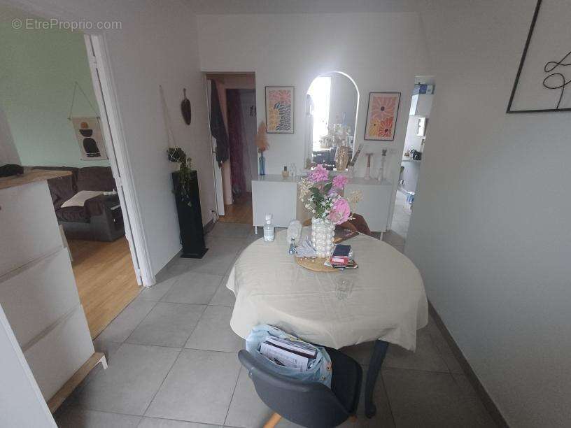 Appartement à RIVERY