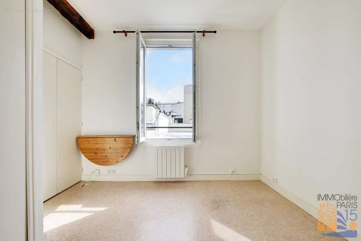 Appartement à PARIS-15E