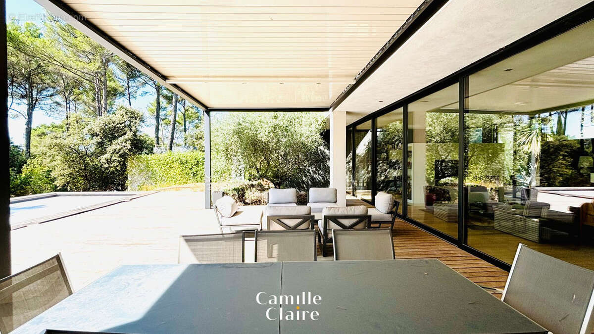 Maison à SAINT-MARC-JAUMEGARDE