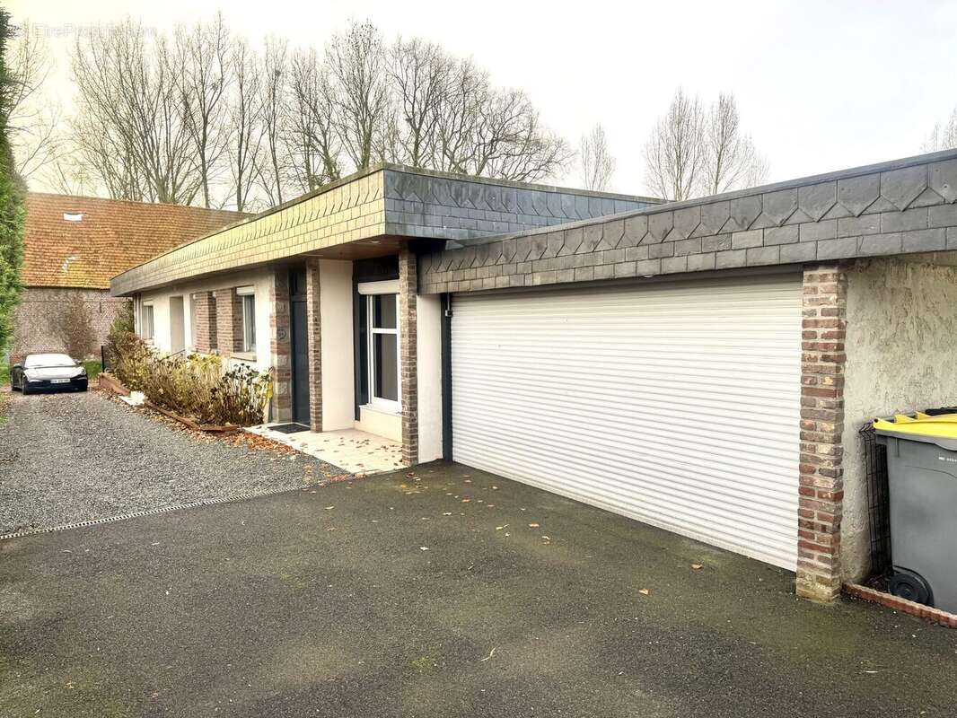 Maison à LINTOT-LES-BOIS