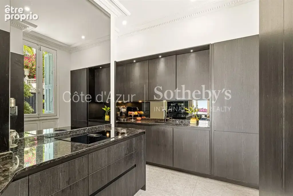 Nice Mont Boron Cap de Nice, Maison de Maître de 227 m² avec cinq chambres et piscine - photo 12