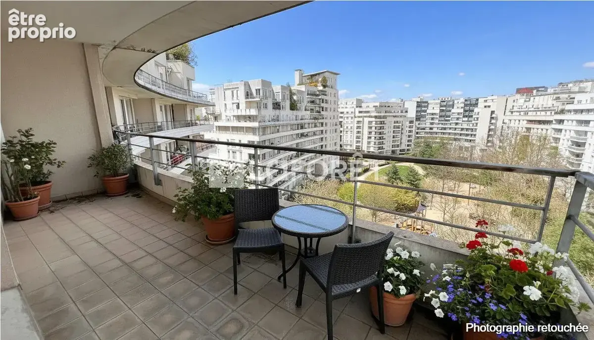 Appartement Courbevoie 3 pièce(s) 63.90 m2 - photo 2