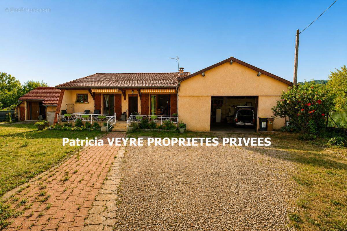 Maison à FRAISSES
