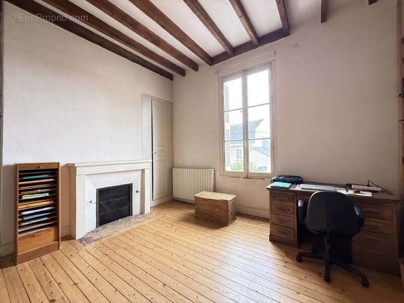 Maison à CHATELLERAULT