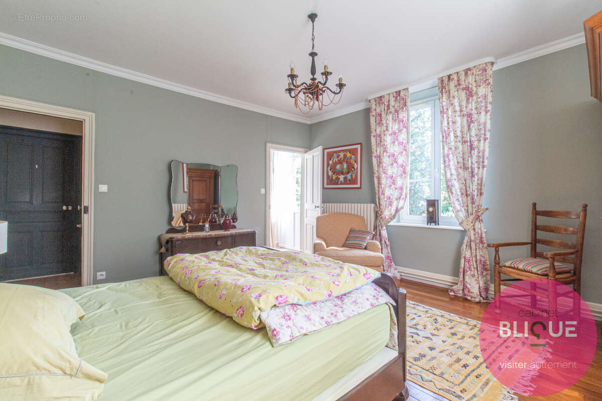 Maison à DOMEVRE-SUR-VEZOUZE