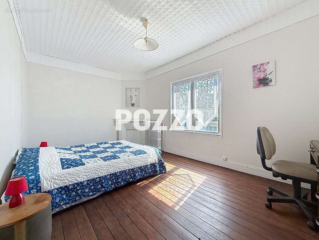 Maison à DONVILLE-LES-BAINS