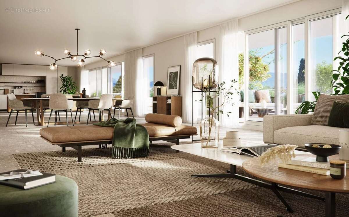 Appartement à VALLAURIS