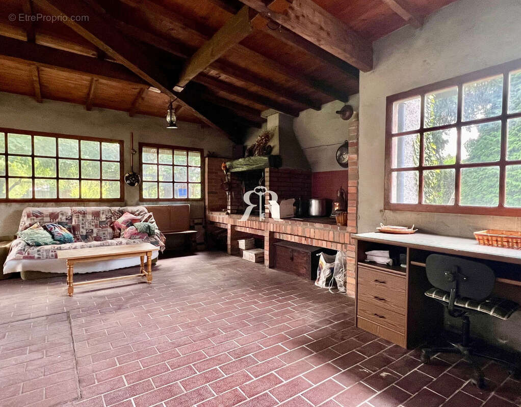 Maison à PONT-DU-CHATEAU