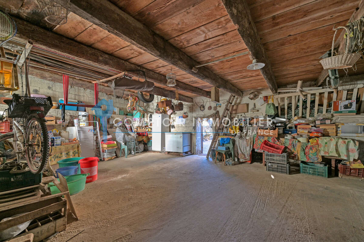 A vendre dept 30 (gard) beauvoisin maison de village 4 chambres jardin et grand garage - photo 12