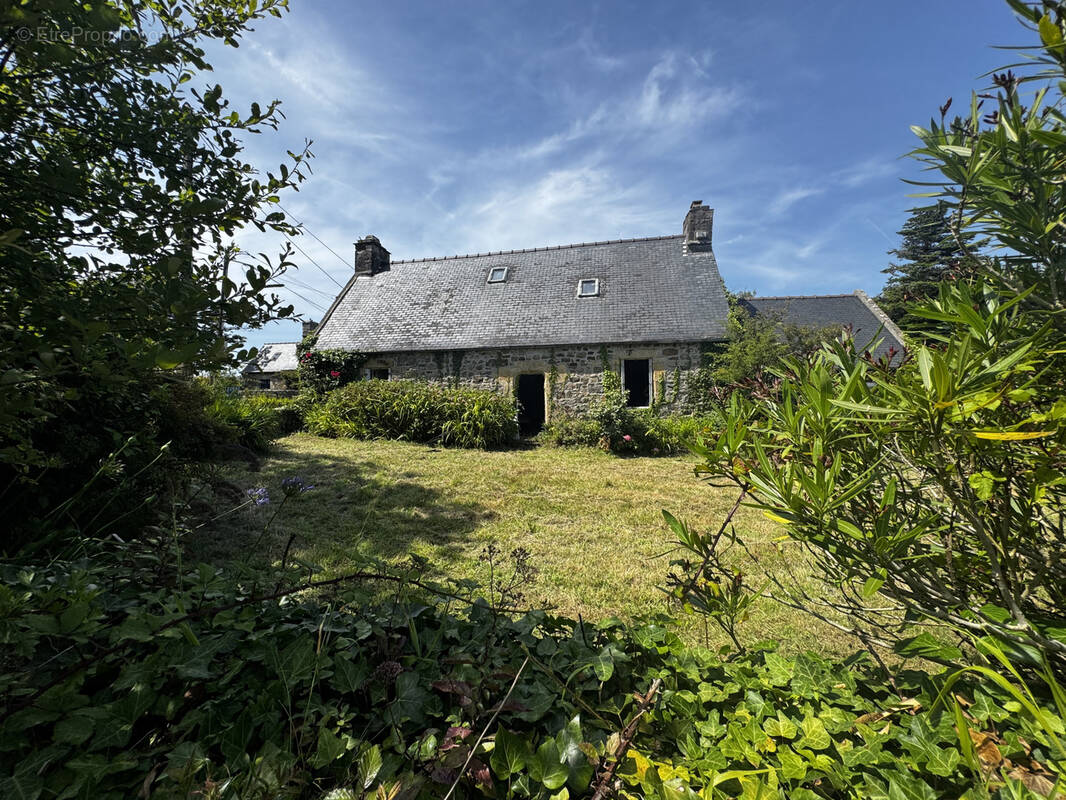 Maison à ROSCANVEL