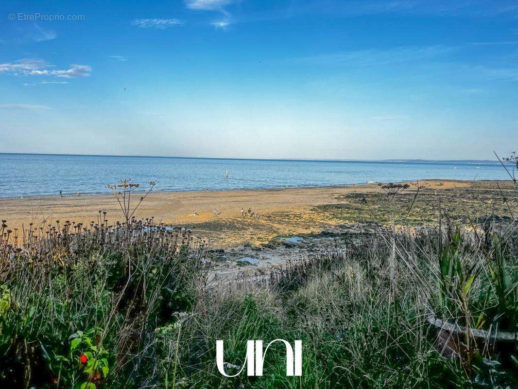 Maison à LUC-SUR-MER