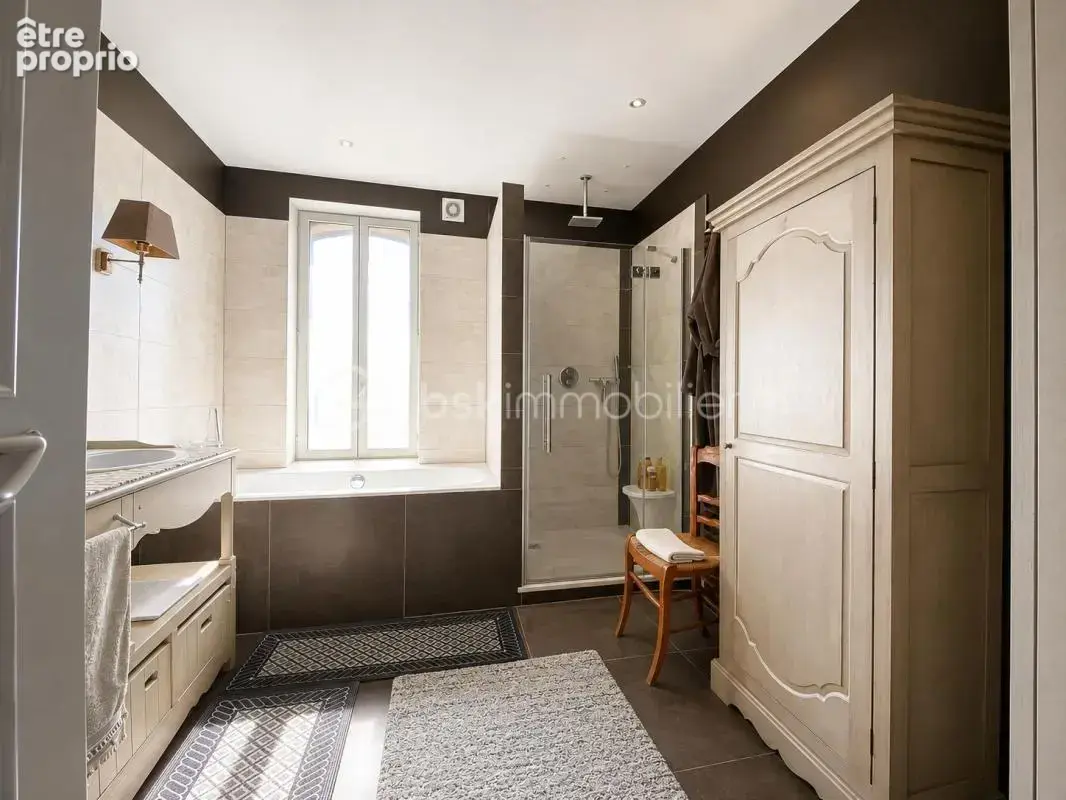 Maison de caractère des années 1930 – beaux volumes, terrain arboré 2765m² - photo 8