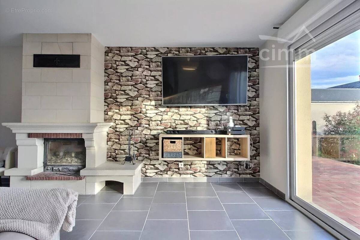 Maison à BALLAN-MIRE