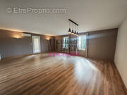 Appartement à ENTRAIGUES-SUR-LA-SORGUE