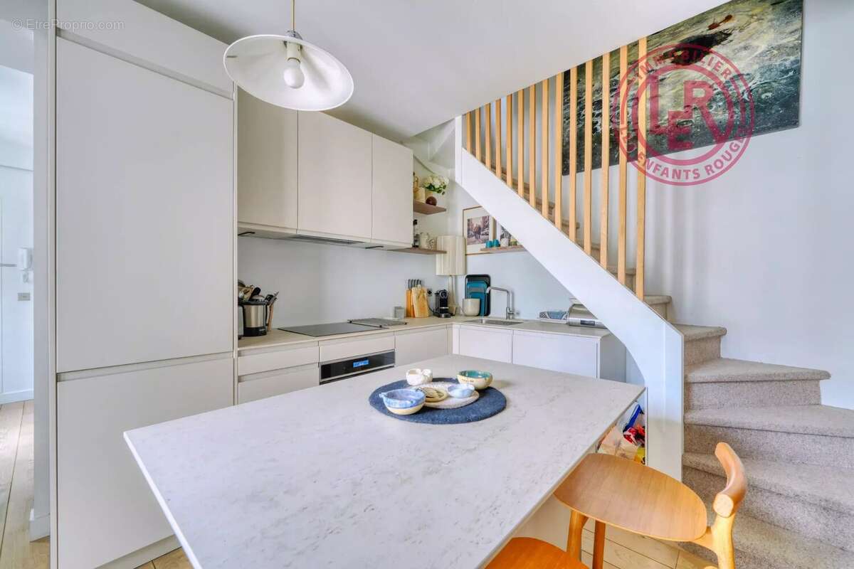 Appartement à PARIS-2E