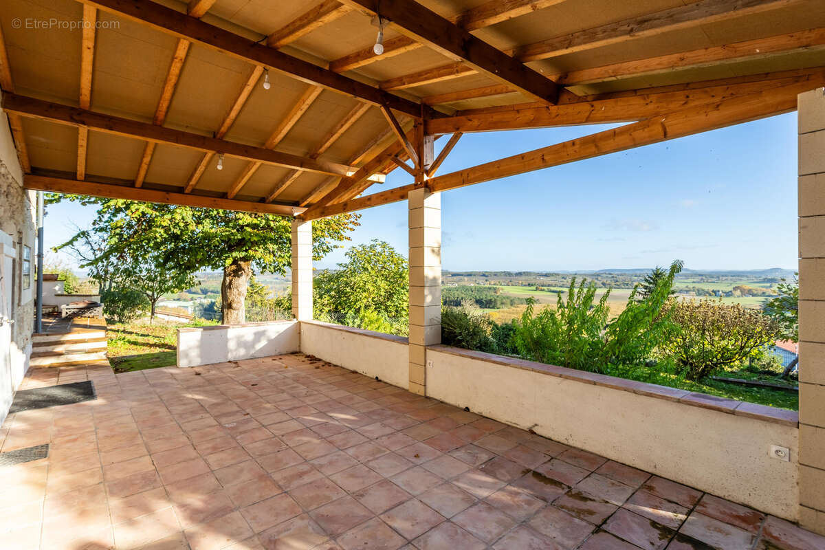 Maison à MONFLANQUIN