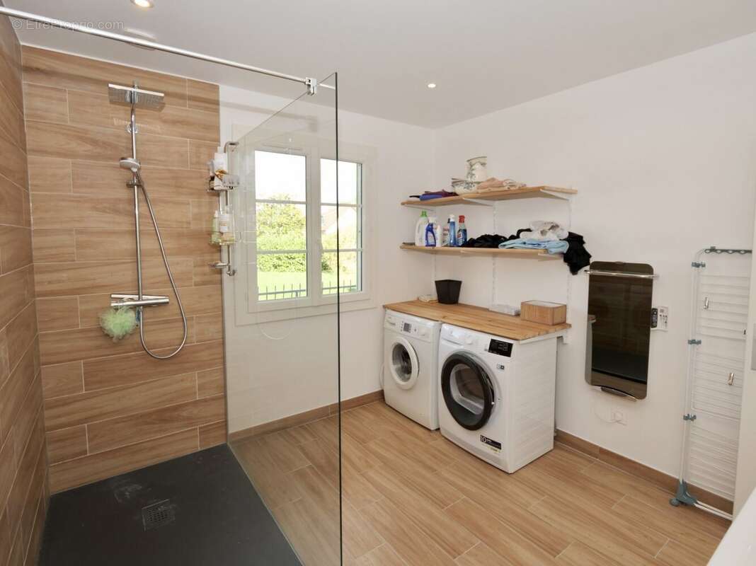 Maison à LE CHATELET-EN-BRIE