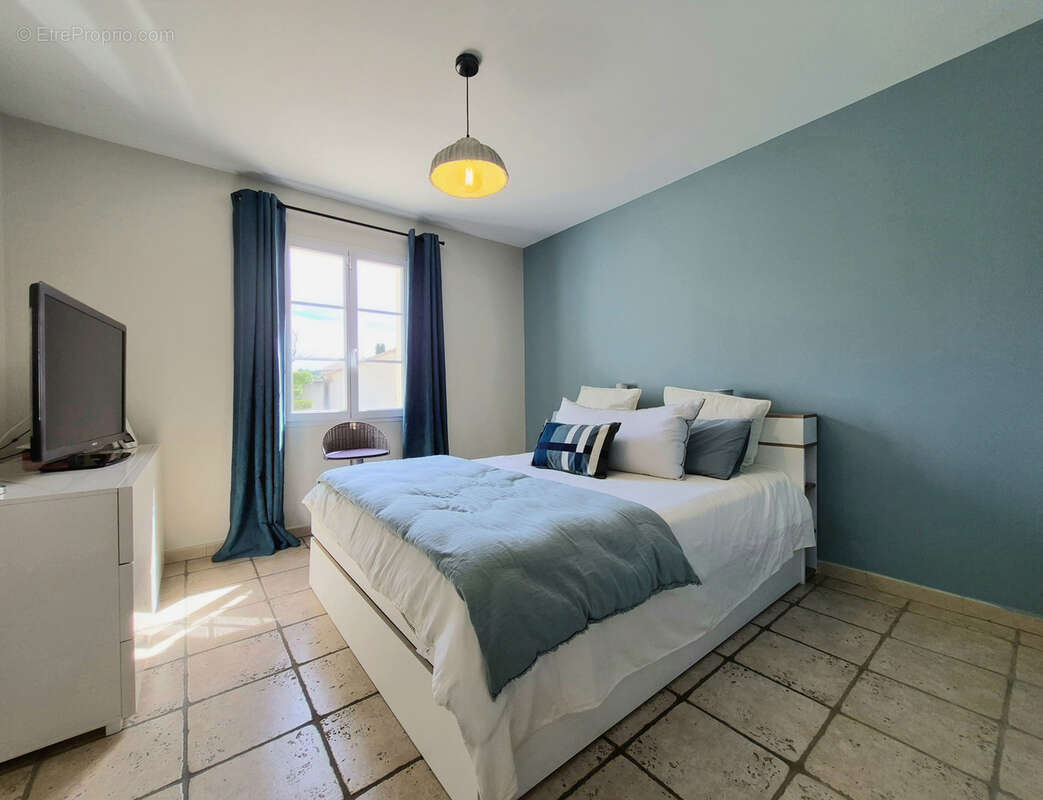 Maison à SAINT-SATURNIN-LES-AVIGNON