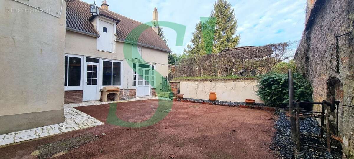 Maison à CHAUMONT-EN-VEXIN