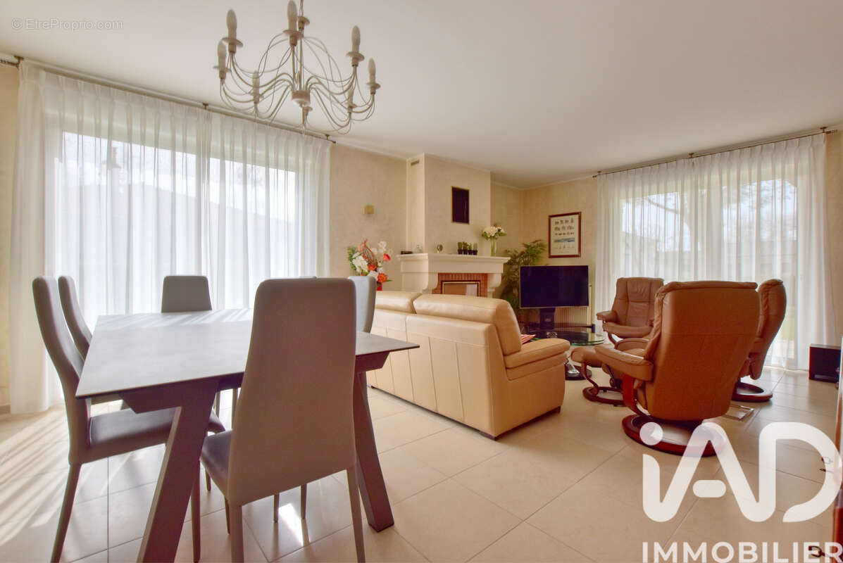 Photo 7 - Maison à LE TAILLAN-MEDOC