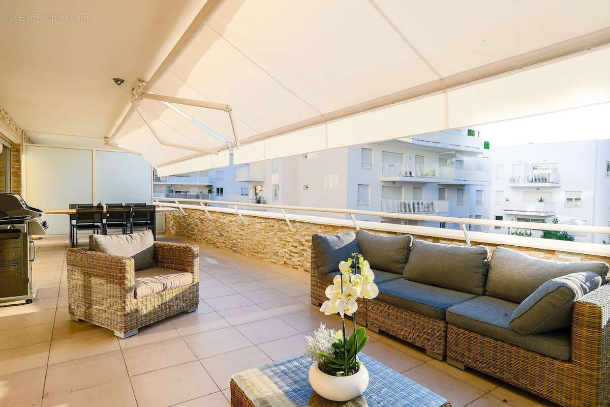 3 pièces - cannes centre ville - photo 2