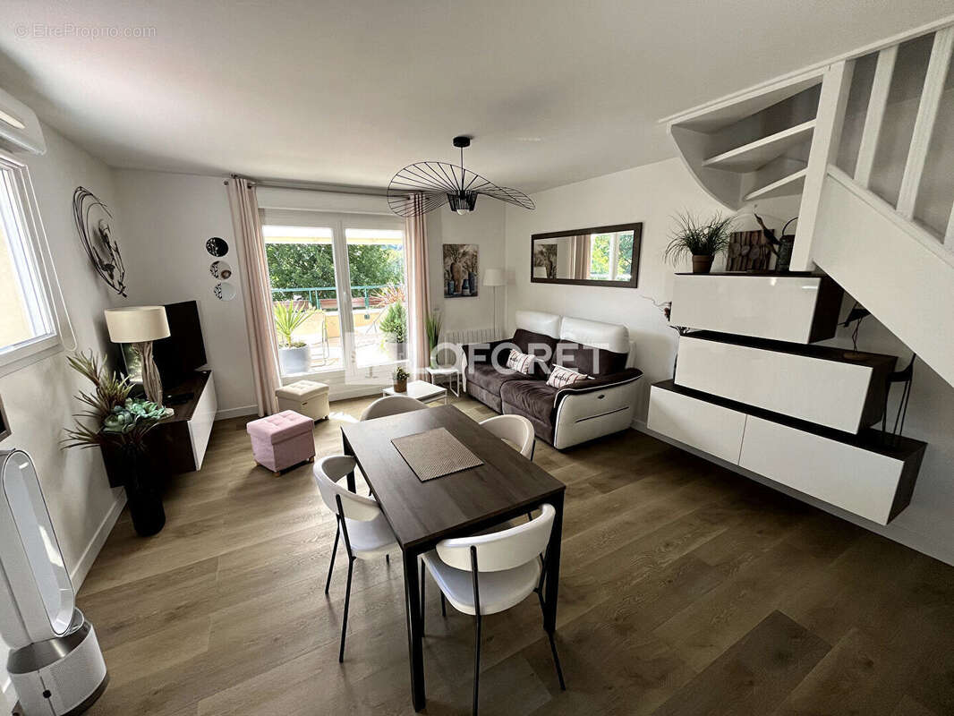 Appartement à MEULAN