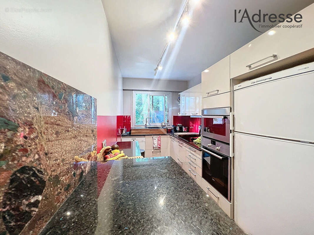 Appartement à SURESNES