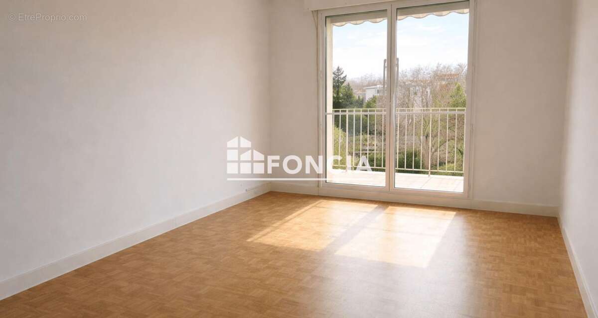 Appartement à VERSAILLES