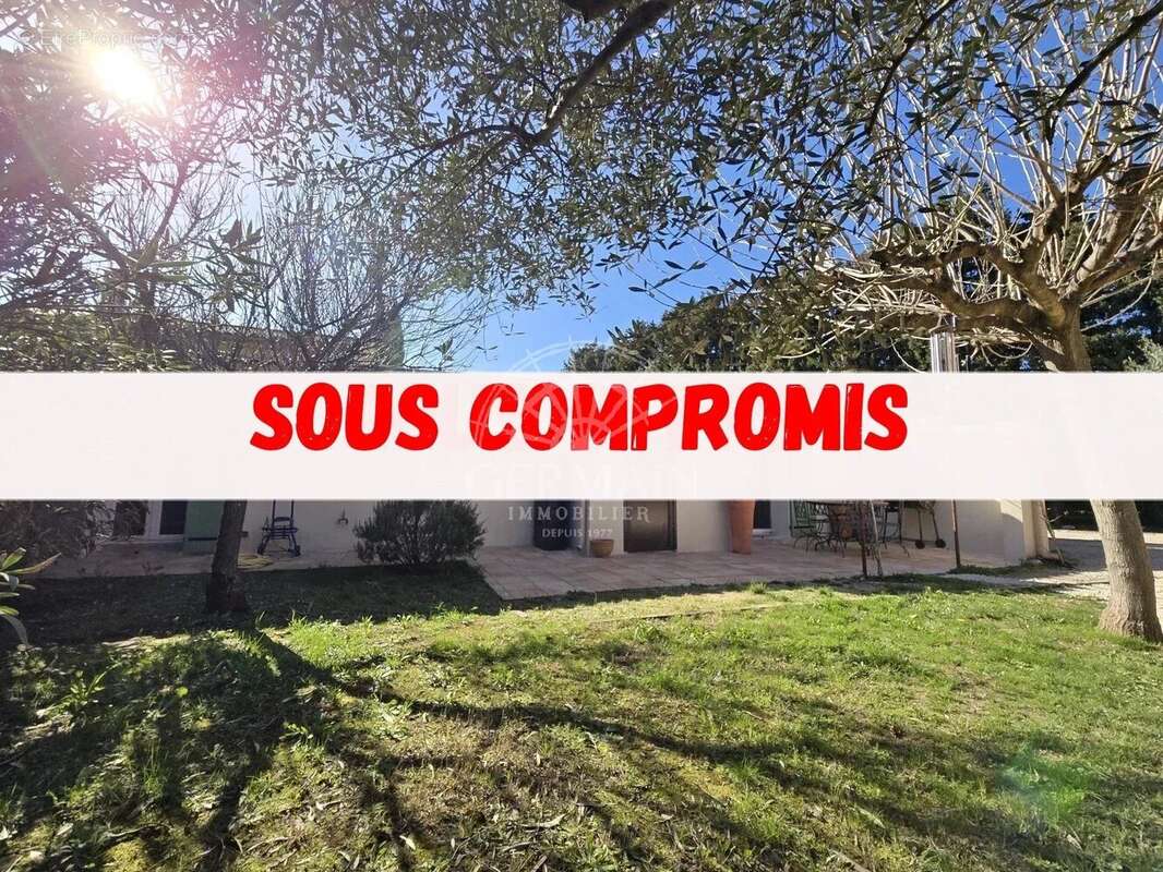 Maison à L'ISLE-SUR-LA-SORGUE