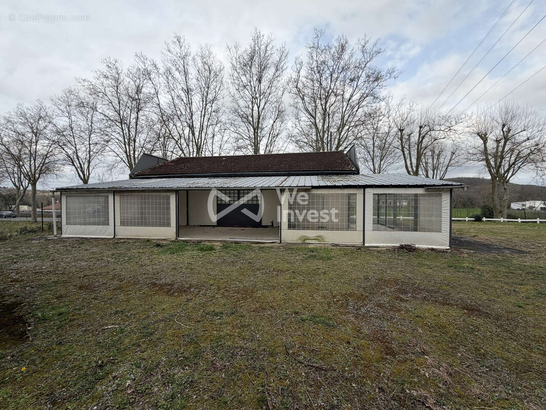 Commerce à LAGARRIGUE