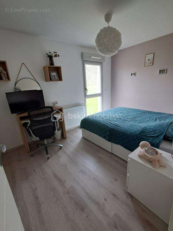 Appartement à TERNAY