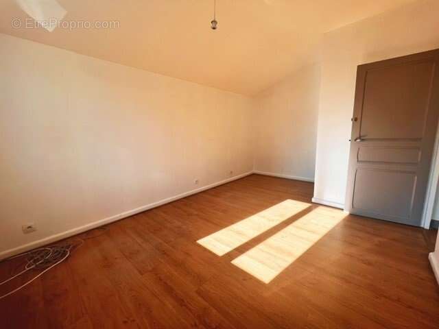 Appartement à BOURRON-MARLOTTE