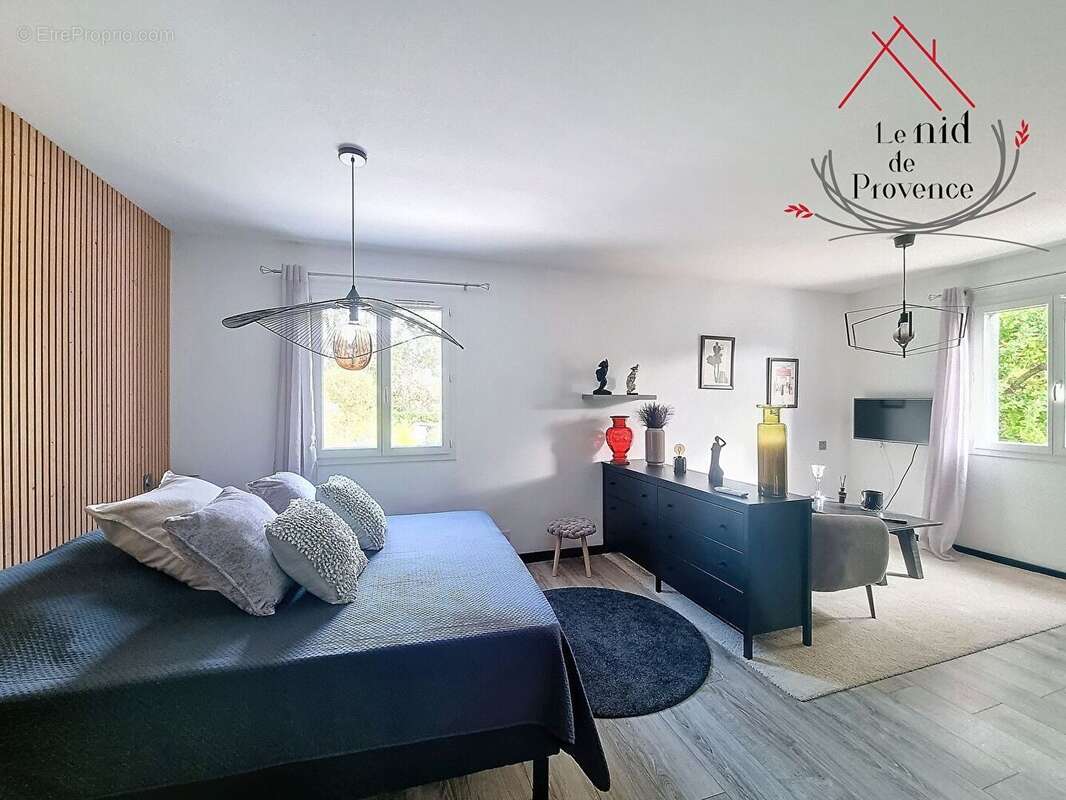 Maison à CABRIERES-D'AVIGNON