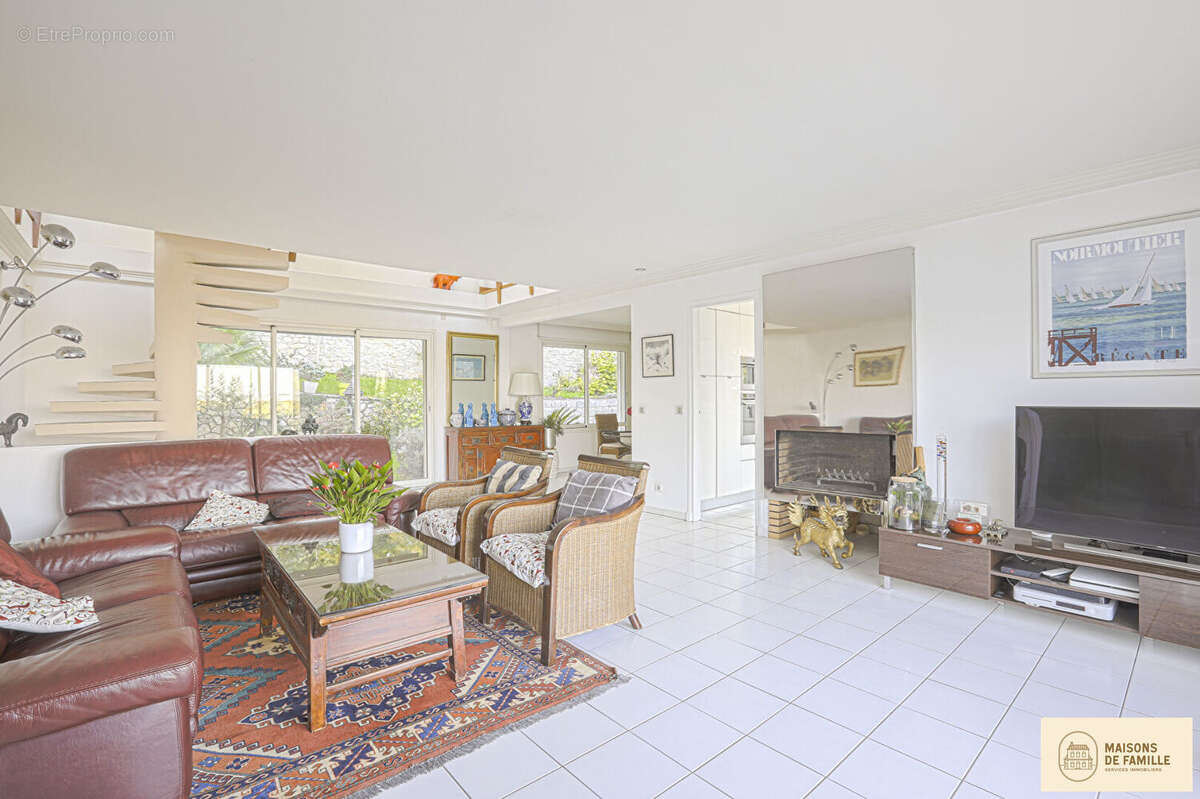 Maison à MARLY-LE-ROI