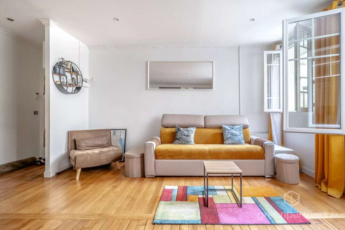 Appartement à PARIS-15E