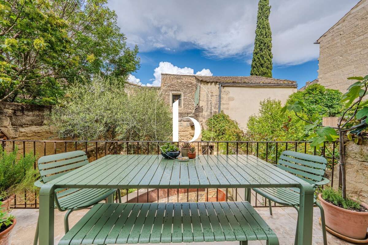 Maison à UZES