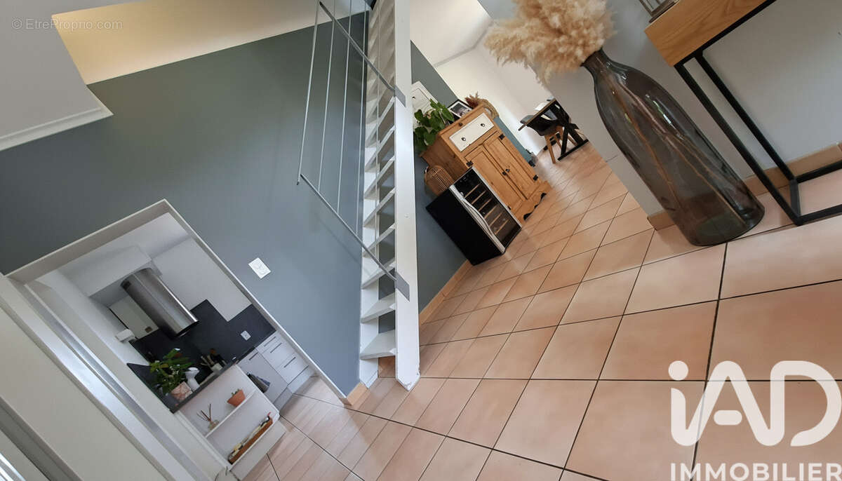 Maison 131 m² à Saint-Etienne-De-Tulmont  - photo 3