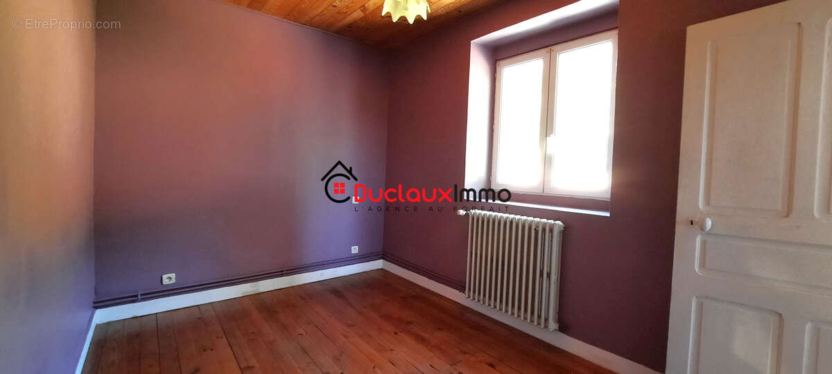 Ensemble Maison - Grange et dépendances - Terrain de 3 171 m2 - photo 6