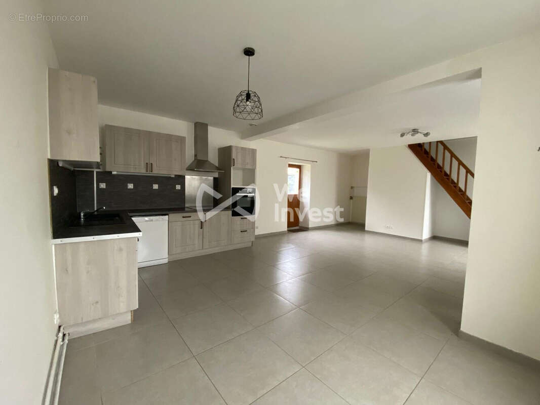 Maison à CERANS-FOULLETOURTE