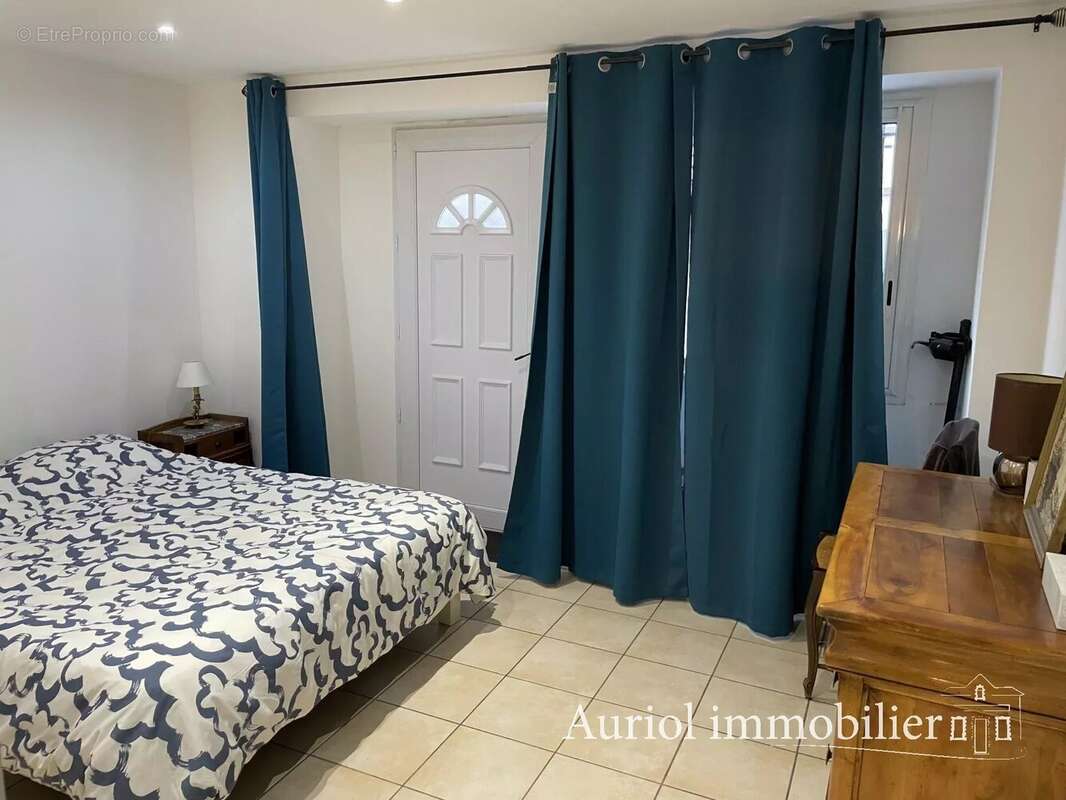 Appartement à AURIOL