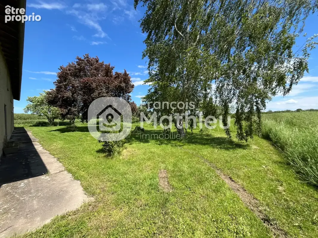 SAINT MARCEL : Corps de ferme à rénover 4.5 hectares libres - photo 11
