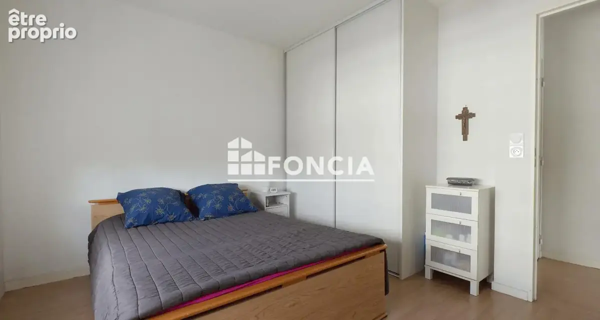 À VENDRE – Très bel appartement 3 pièces de 54m2, lumineux avec grande terrasse et 2 places de parking en sous-sol– Le Mée-sur-S - photo 6