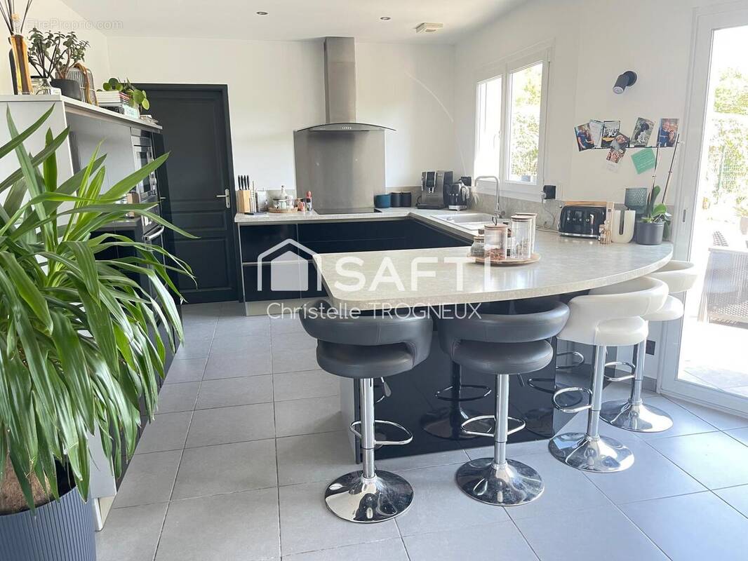 Photo 1 - Maison à ALLONVILLE