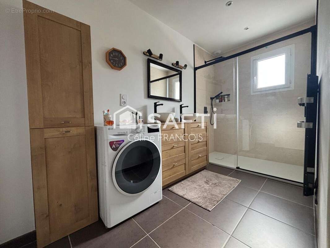 Photo 7 - Maison à ETREILLERS