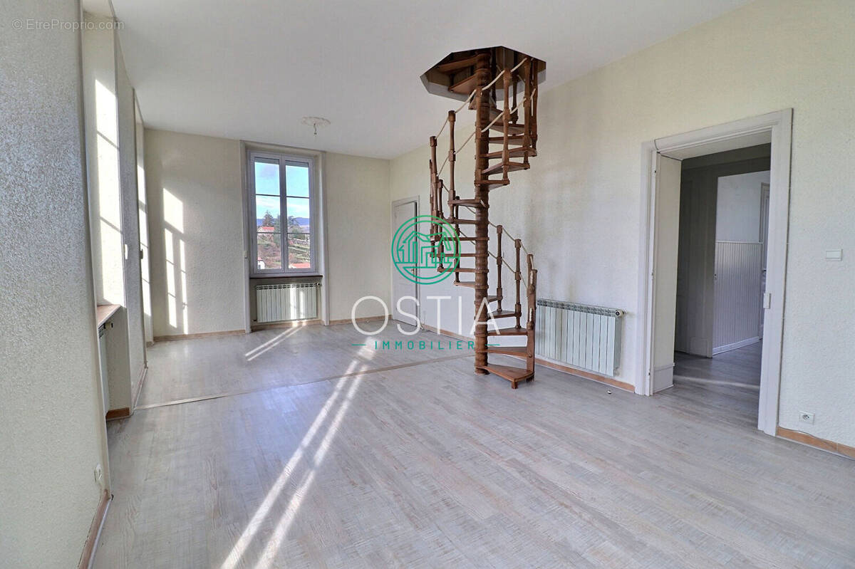 Appartement à CHATEAUNEUF