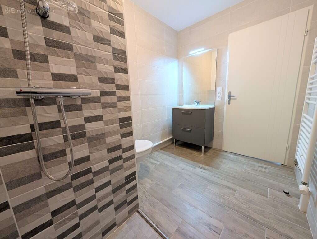 Appartement à PLOMBIERES-LES-DIJON