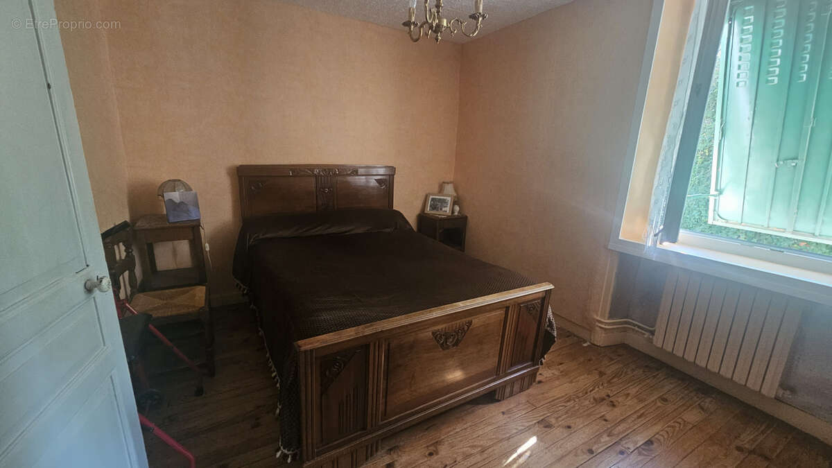 Commerce à CHAMPSAC