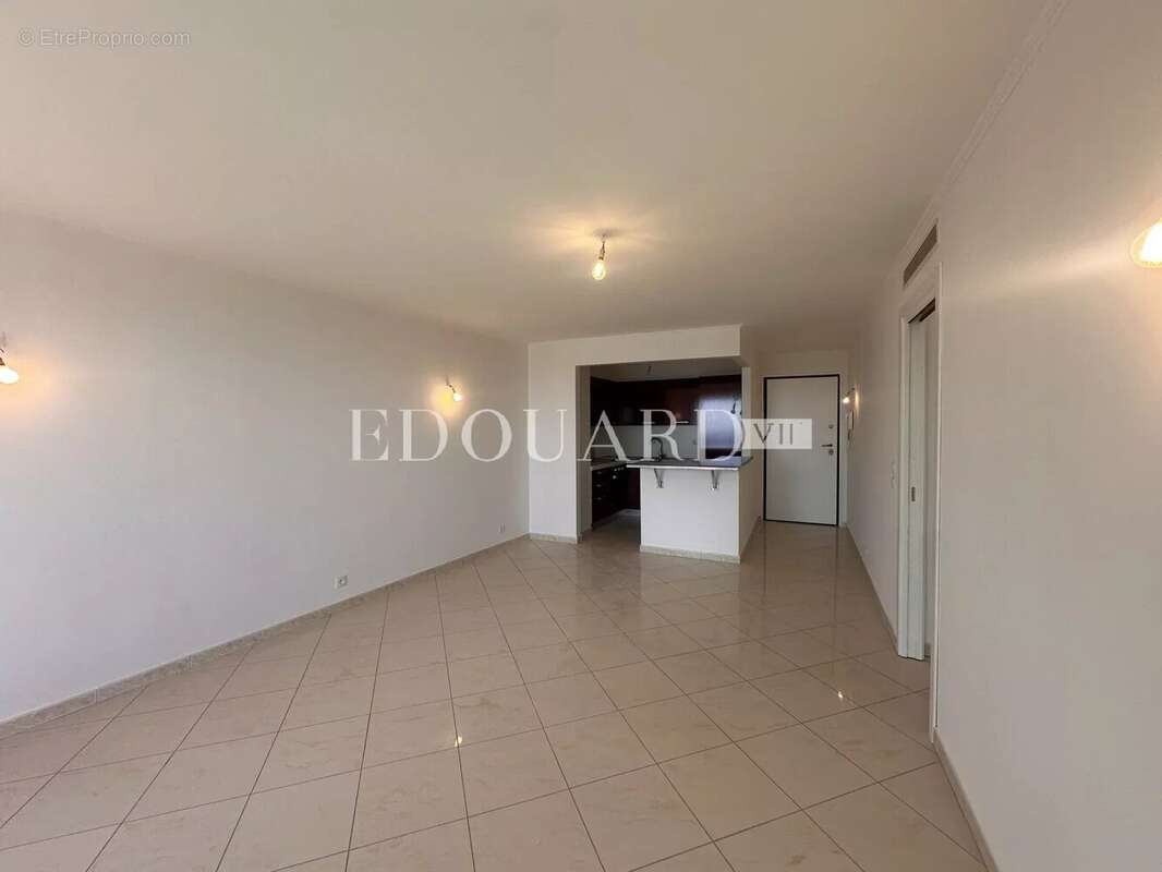 Appartement à CAP-D'AIL